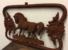 Wanddekoration aus Gusseisen – Pferd – schwer – rustikal